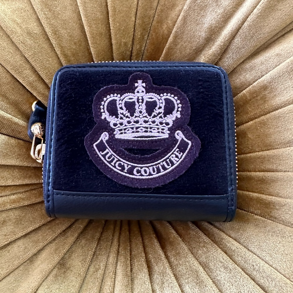 Juicy Couture Velour Queen of Prep Wallet